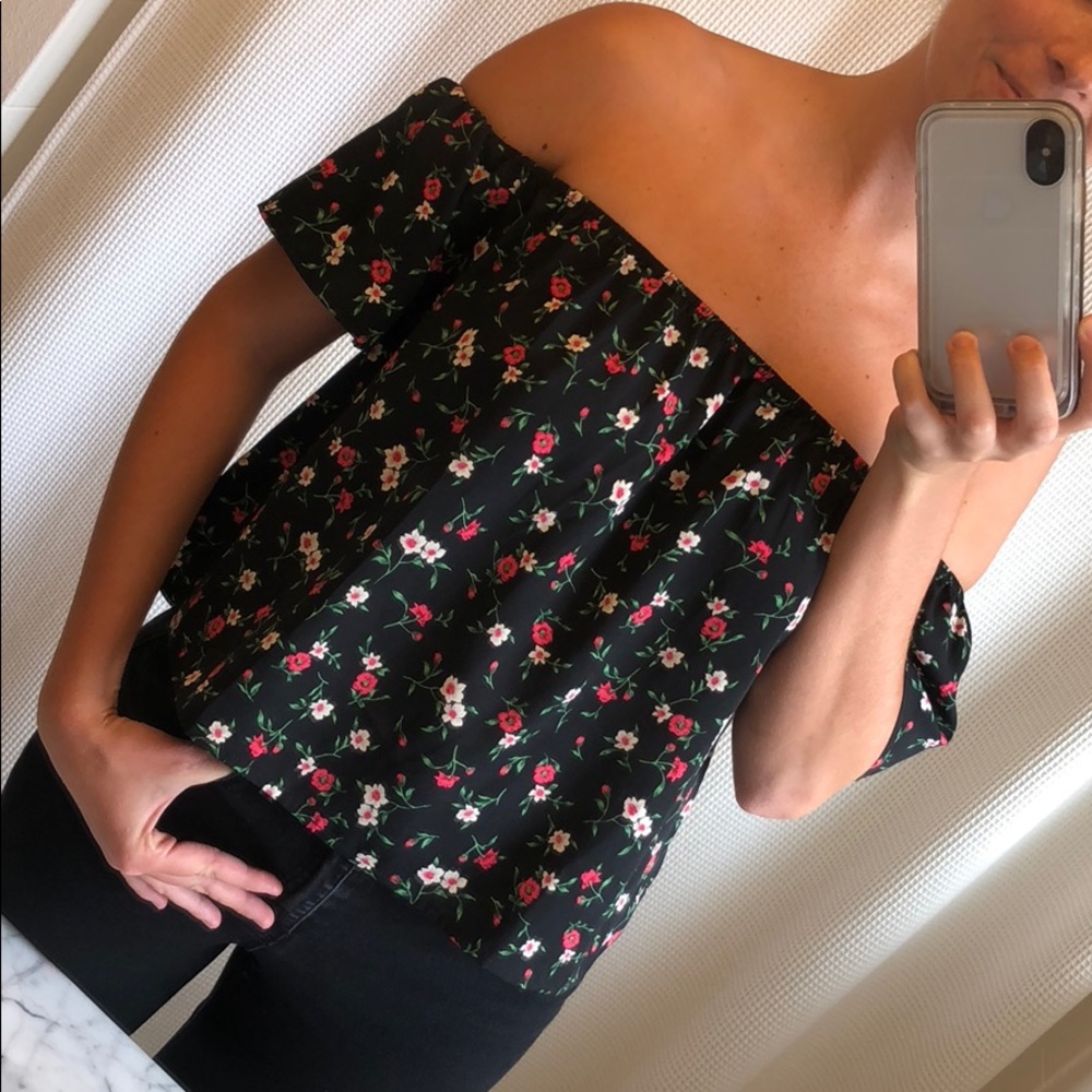 Forever 21 Black Floral Off the Shoulder Top Sz Sm